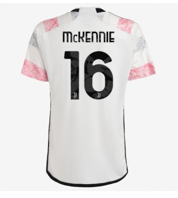 Maillot de foot Juventus Weston McKennie #16 Extérieur 2023-24 Manches Courte